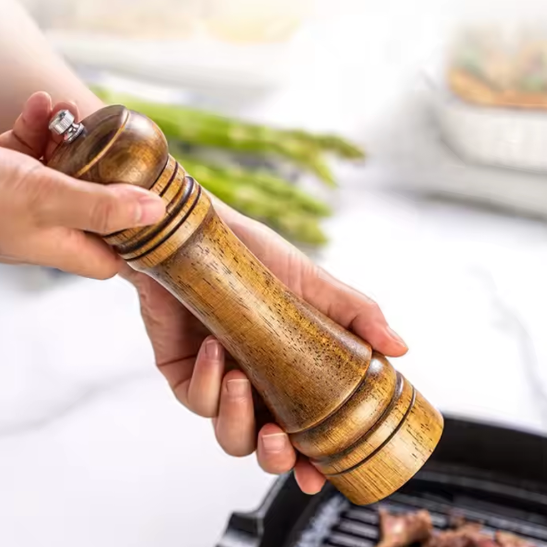 oakwood-pepper-grinder