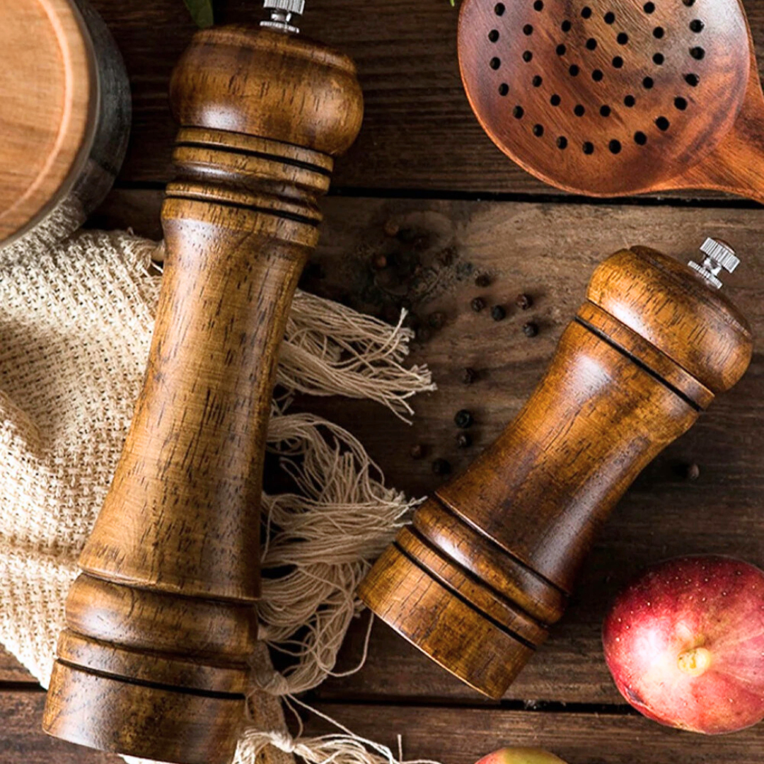 oakwood-pepper-grinder
