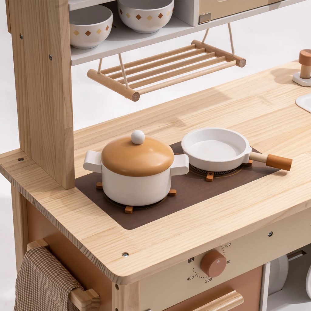 Maison Kitchen in Dual Tone