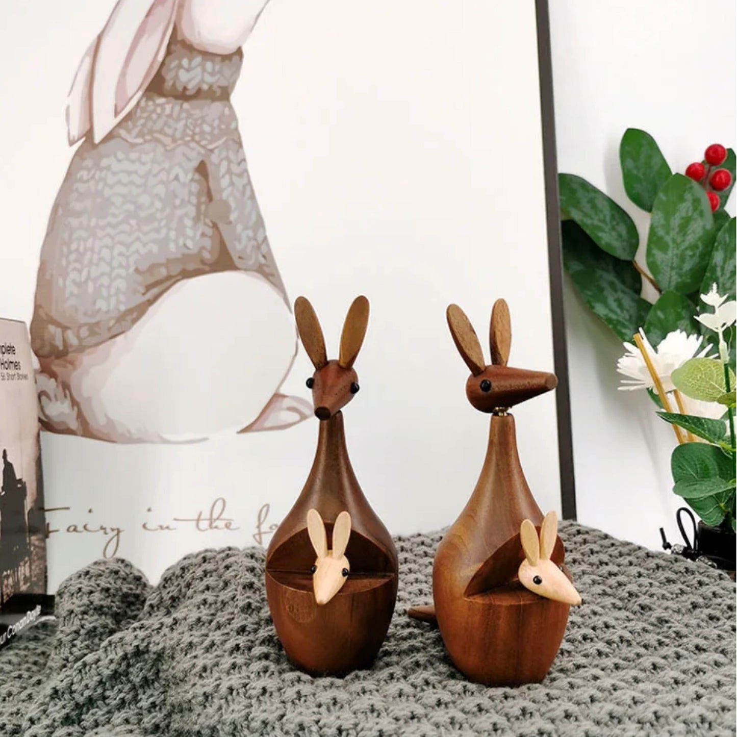 Wooden Kangaroo Decor with Baby Kangaroo