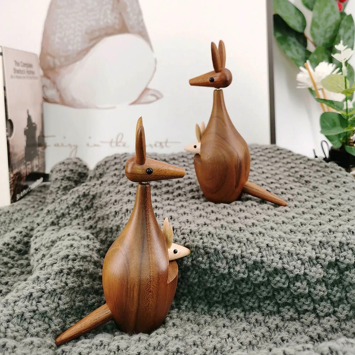 Wooden Kangaroo Decor with Baby Kangaroo