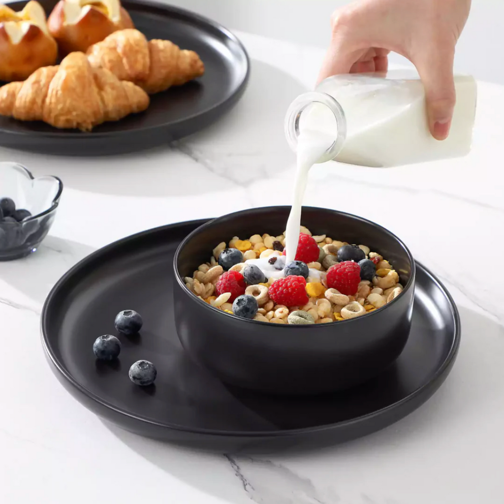 12 Piece Matte Black Porcelain Dinnerware