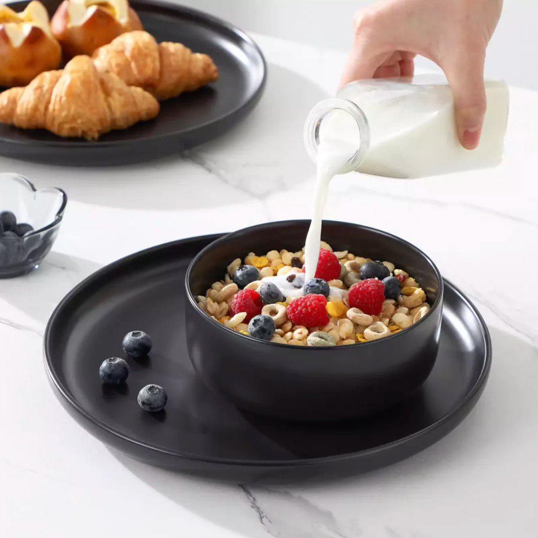 12 Piece Matte Black Porcelain Dinnerware