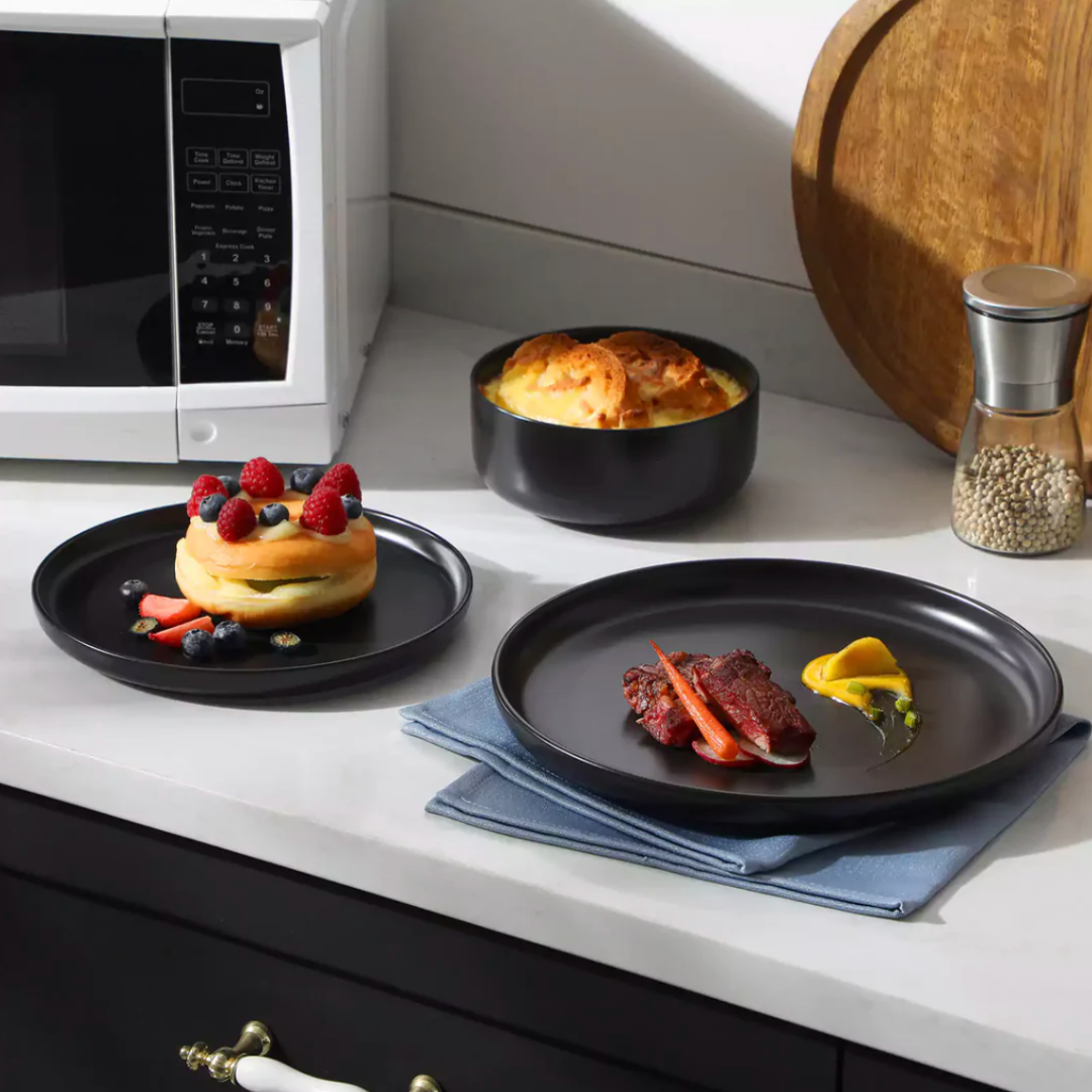 12 Piece Matte Black Porcelain Dinnerware